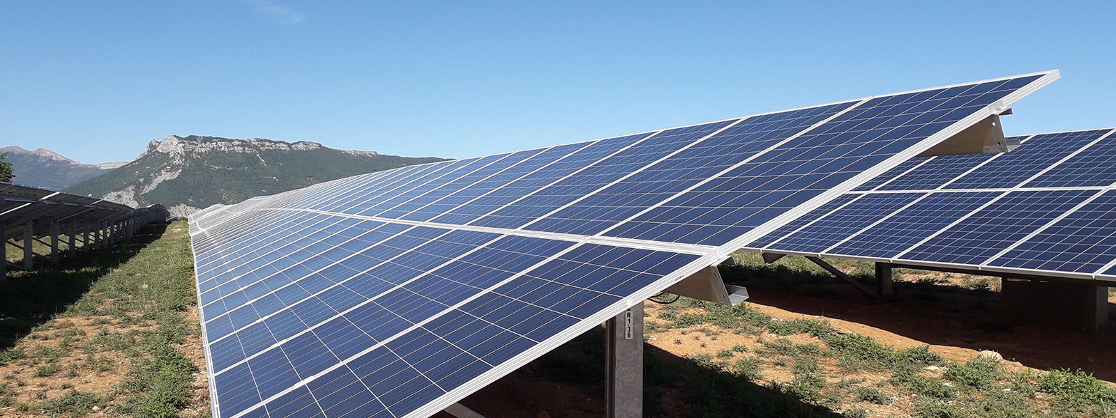 Nouvelles du soleil dans les Hautes-Alpes : construction de la centrale solaire photovoltaïque de Le Poët
