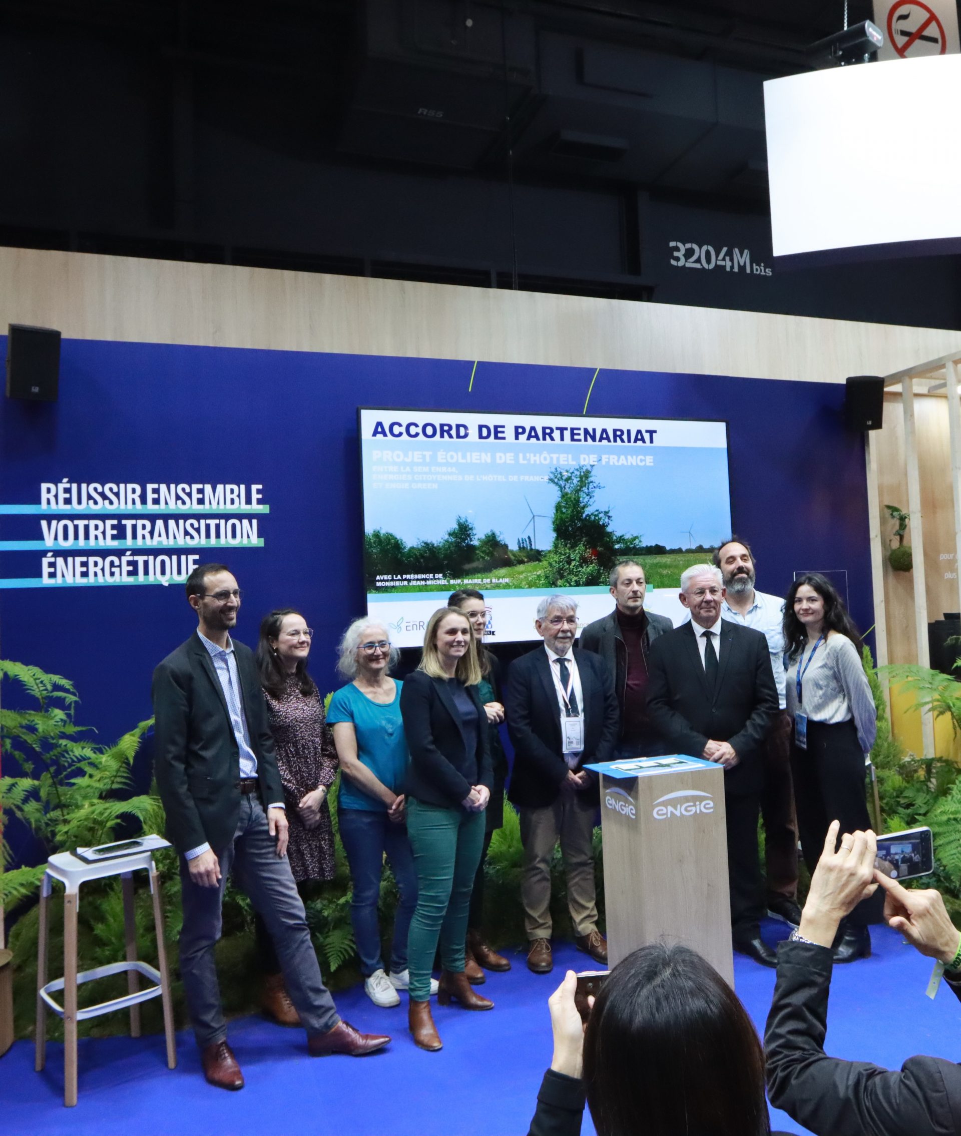 Signature de l’accord de partenariat pour le projet éolien Hôtel de France
